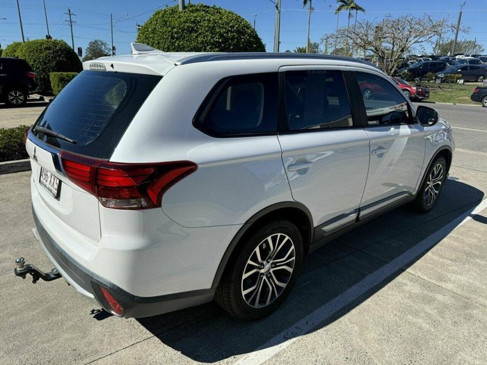 2017 Mitsubishi Outlander ES
