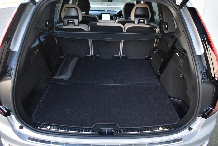 2025 Volvo XC90 Ultra B5 Bright MY25 AWD Silver Dawn