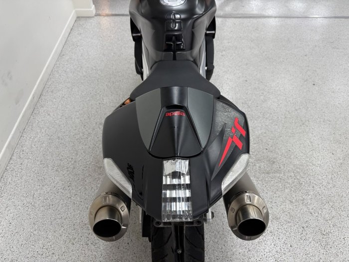 2008 APRILIA RSV 1000 R TUONO Black