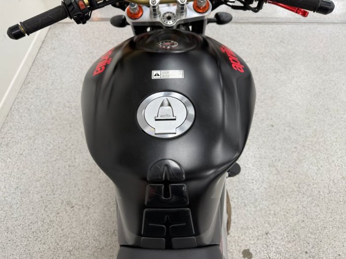 2008 APRILIA RSV 1000 R TUONO Black