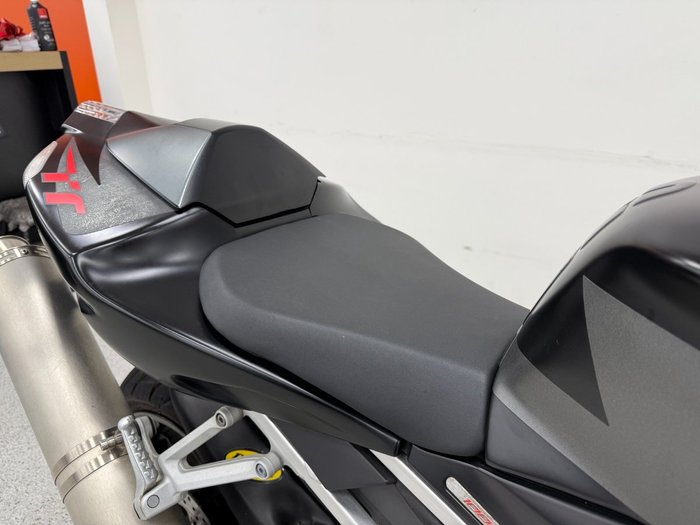 2008 APRILIA RSV 1000 R TUONO Black
