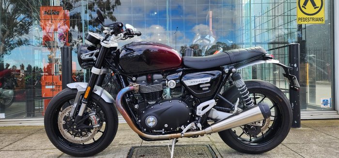 2024 Triumph BONNEVILLE SPEED TWIN 1200 MAROON