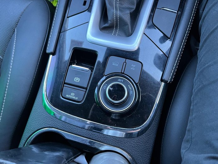 2021 Isuzu MU-X LS-T