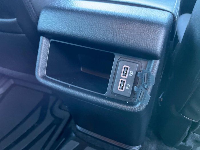2021 Isuzu MU-X LS-T