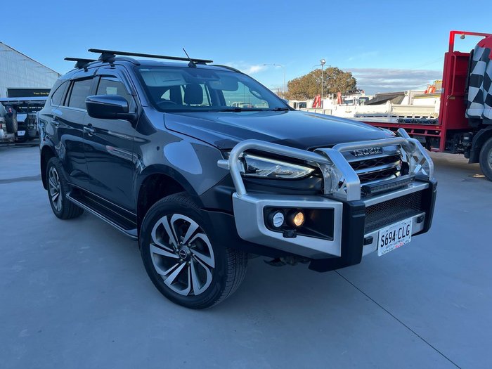2021 Isuzu MU-X LS-T