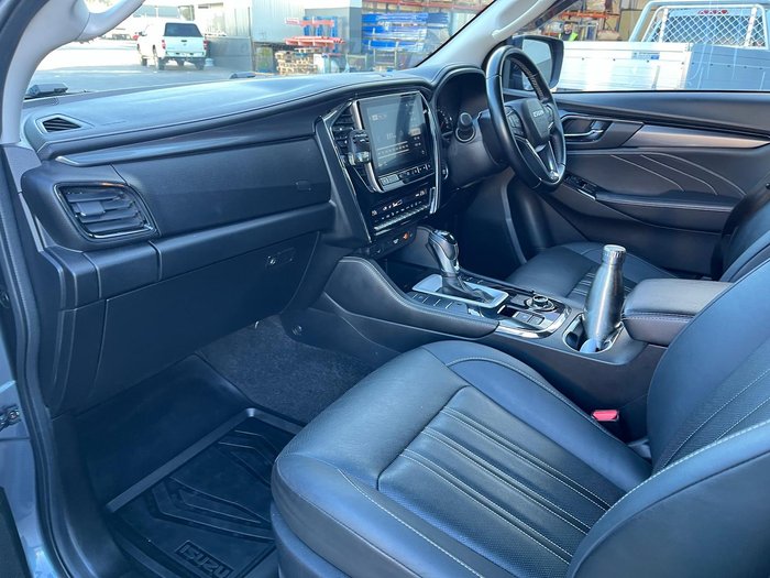 2021 Isuzu MU-X LS-T