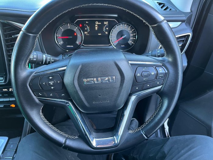 2021 Isuzu MU-X LS-T