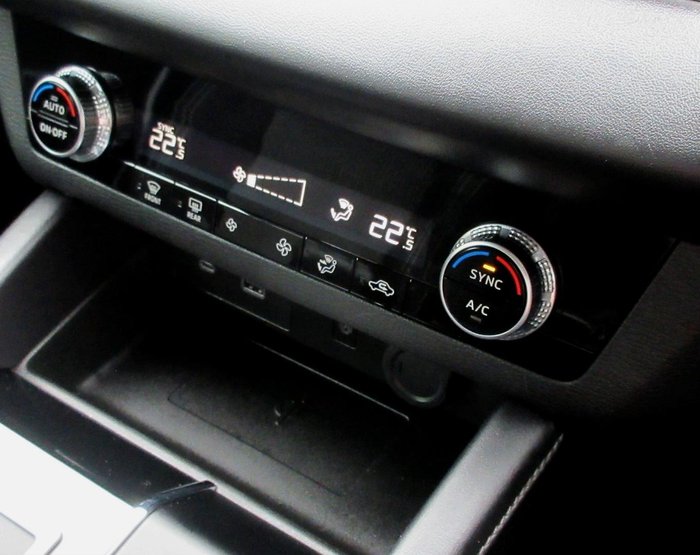 2024 Mitsubishi Outlander LS