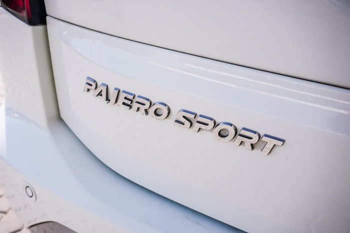 2021 Mitsubishi Pajero Sport GLX