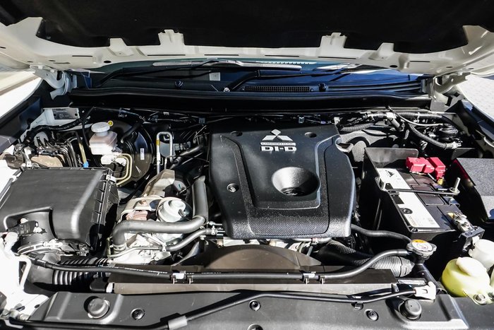 2021 Mitsubishi Pajero Sport GLX