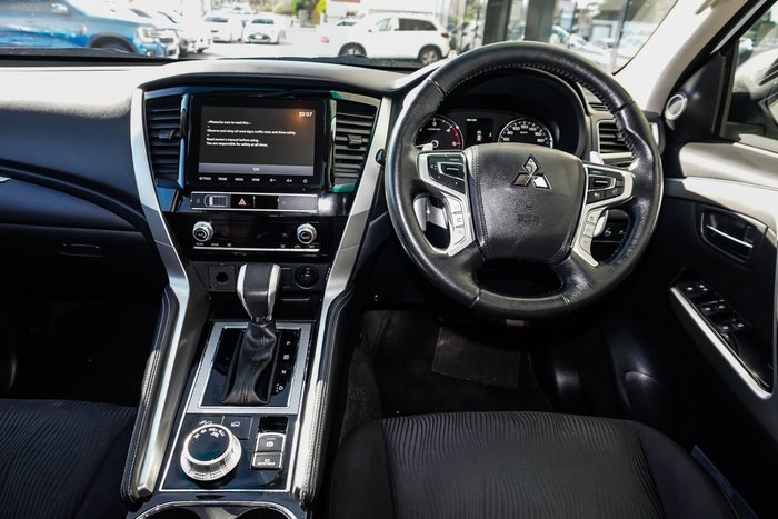 2021 Mitsubishi Pajero Sport GLX