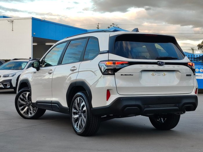 2025 Subaru Forester Hybrid Touring S6 MY26 AWD Crystal White