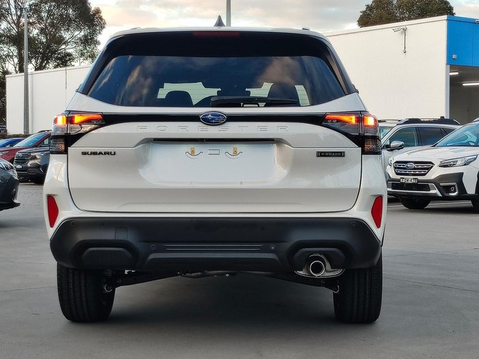 2025 Subaru Forester Hybrid Touring S6 MY26 AWD Crystal White