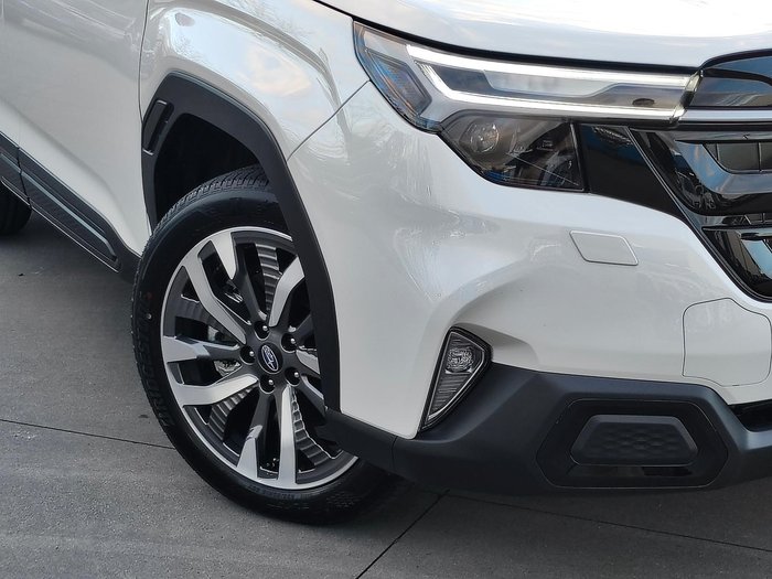 2025 Subaru Forester Hybrid Touring S6 MY26 AWD Crystal White