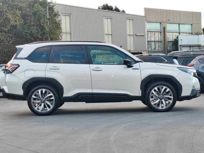 2025 Subaru Forester Hybrid Touring S6 MY26 AWD Crystal White