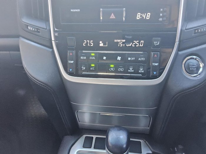 2017 Toyota Landcruiser GXL VDJ200R 4X4 Dual Range Silver Pearl