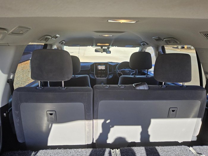 2017 Toyota Landcruiser GXL VDJ200R 4X4 Dual Range Silver Pearl