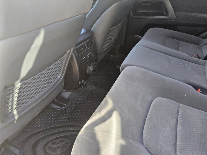2017 Toyota Landcruiser GXL VDJ200R 4X4 Dual Range Silver Pearl