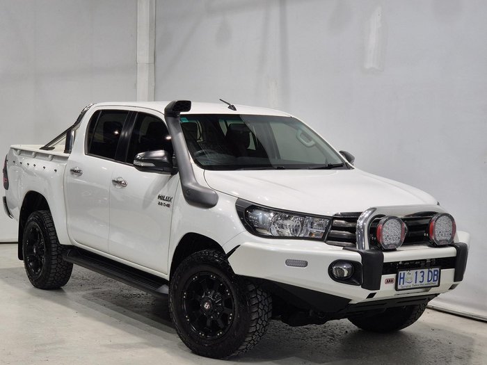 2017 Toyota Hilux SR GGN125R 4X4 Dual Range Glacier White