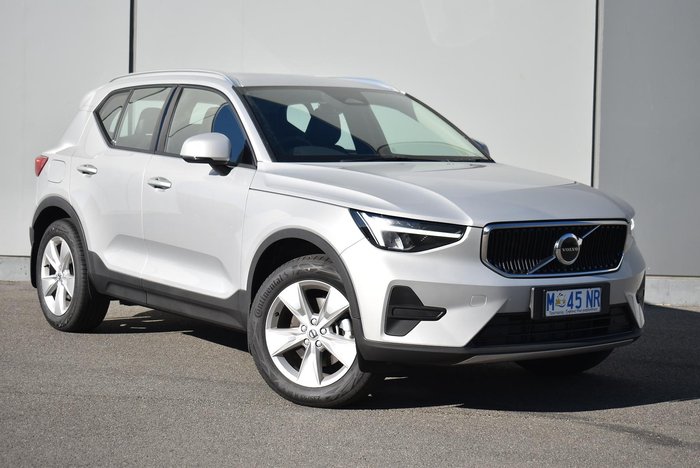 2025 Volvo XC40 Plus B4 MY25 Silver Dawn