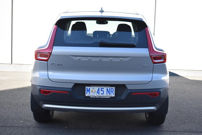 2025 Volvo XC40 Plus B4 MY25 Silver Dawn