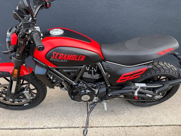 2024 DUCATI SCRAMBLER ICON RED