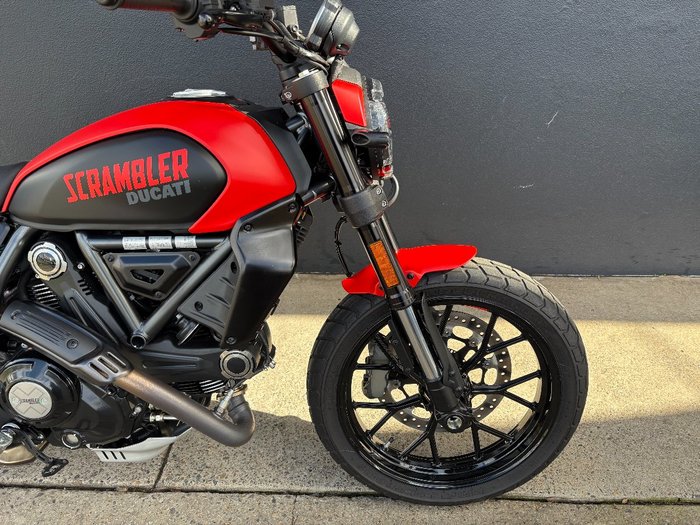 2024 DUCATI SCRAMBLER ICON RED