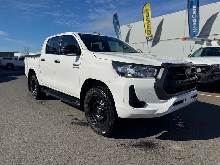 2020 Toyota Hilux SR