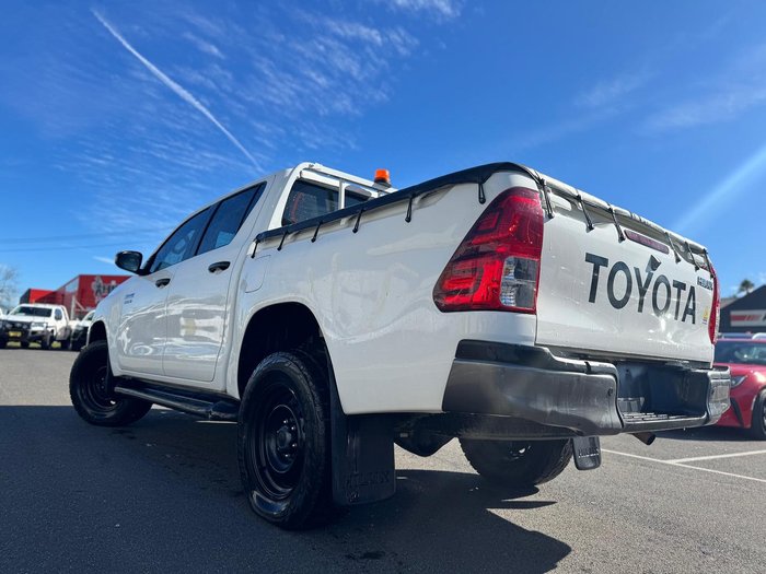 2020 Toyota Hilux SR