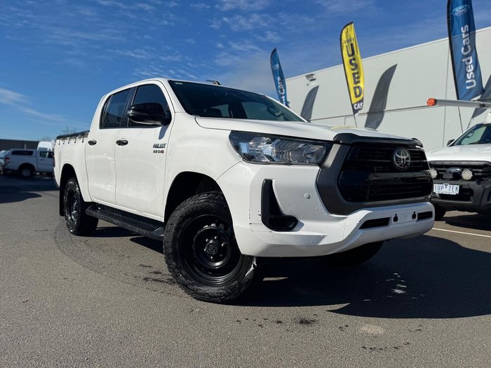 2020 Toyota Hilux SR