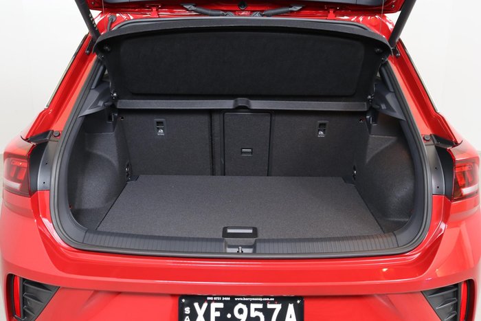 2025 Volkswagen T-Roc 140TSI R-Line