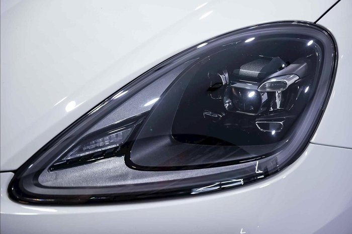 2022 Porsche Cayenne Platinum Edition