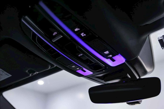 2022 Porsche Cayenne Platinum Edition