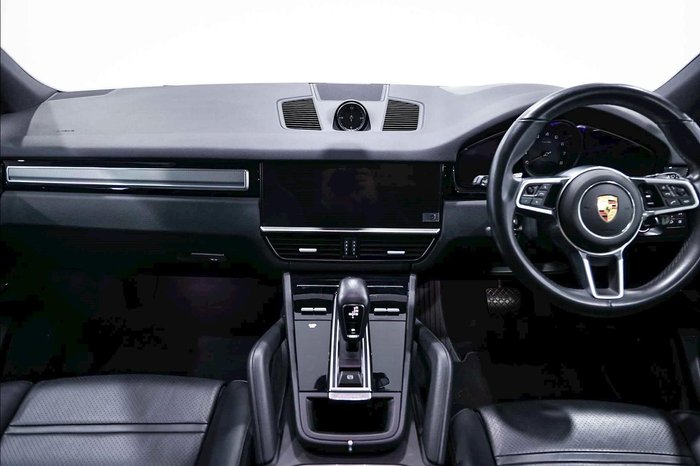 2022 Porsche Cayenne Platinum Edition