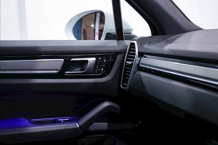 2022 Porsche Cayenne Platinum Edition 9YA MY22 4X4 On Demand White