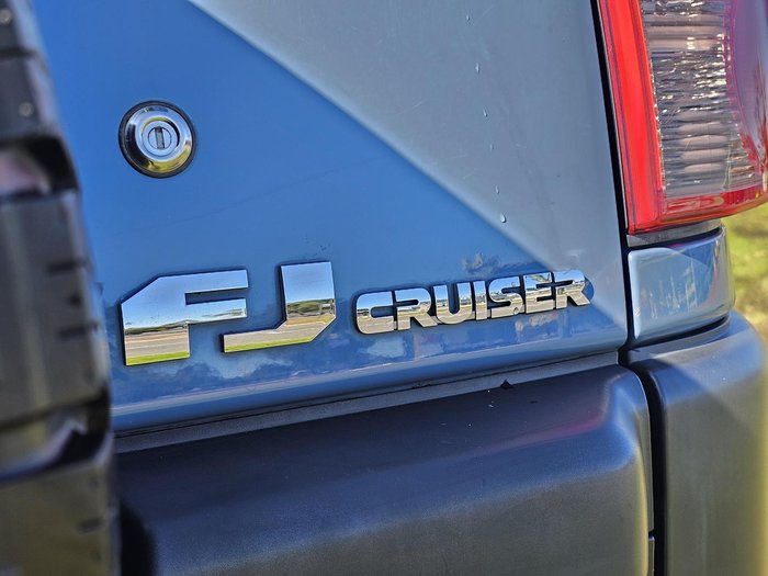 2016 Toyota FJ Cruiser GSJ15R MY14 4X4 Dual Range Retro Blue