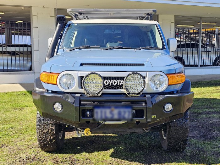 2016 Toyota FJ Cruiser GSJ15R MY14 4X4 Dual Range Retro Blue