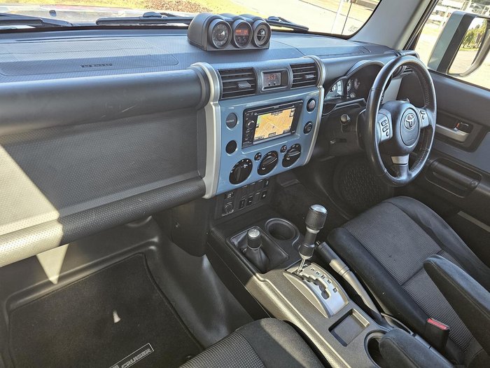2016 Toyota FJ Cruiser GSJ15R MY14 4X4 Dual Range Retro Blue