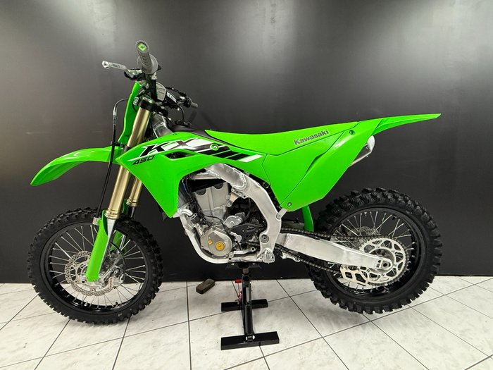 2025 Kawasaki 2025 Kawasaki 450CC KX450 Motocross Green