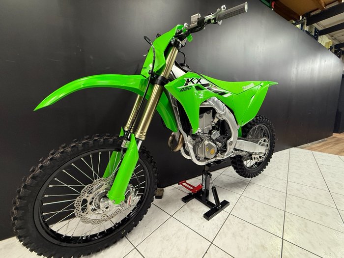 2025 Kawasaki 2025 Kawasaki 450CC KX450 Motocross Green