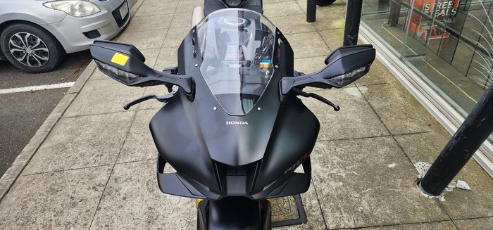 2025 Honda CBR1000RR-R SP (FIREBLADE) ABS BLACK