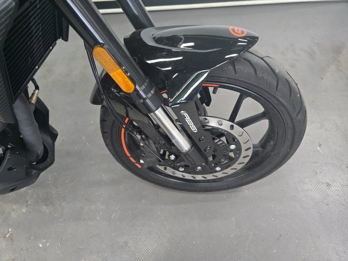 2024 CFMOTO 300 NK ABS Black