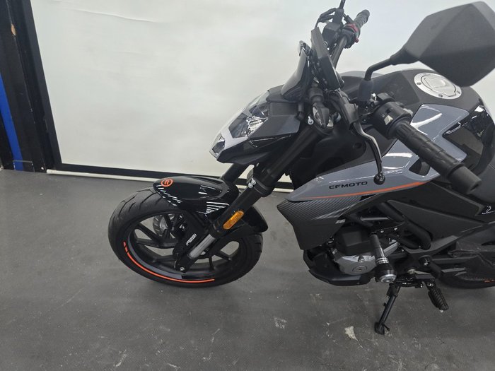 2024 CFMOTO 300 NK ABS Black