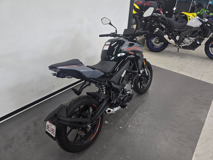 2024 CFMOTO 300 NK ABS Black