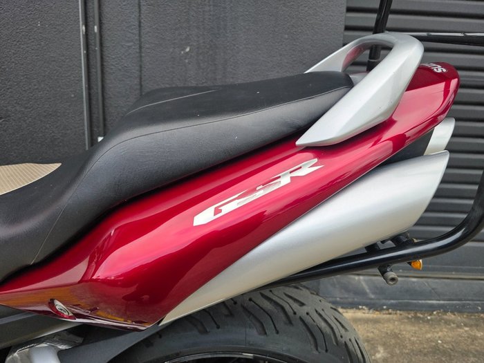 2006 Suzuki GSR600 RED