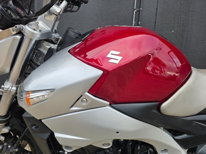 2006 Suzuki GSR600 RED