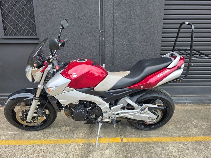 2006 Suzuki GSR600 RED