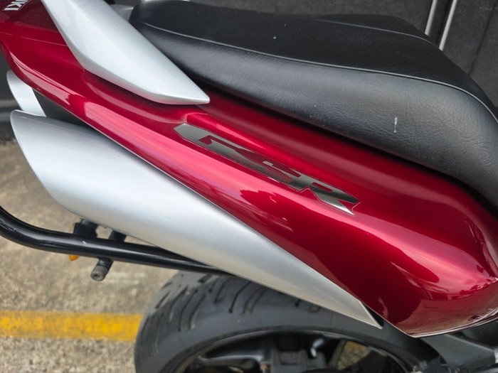 2006 Suzuki GSR600 RED