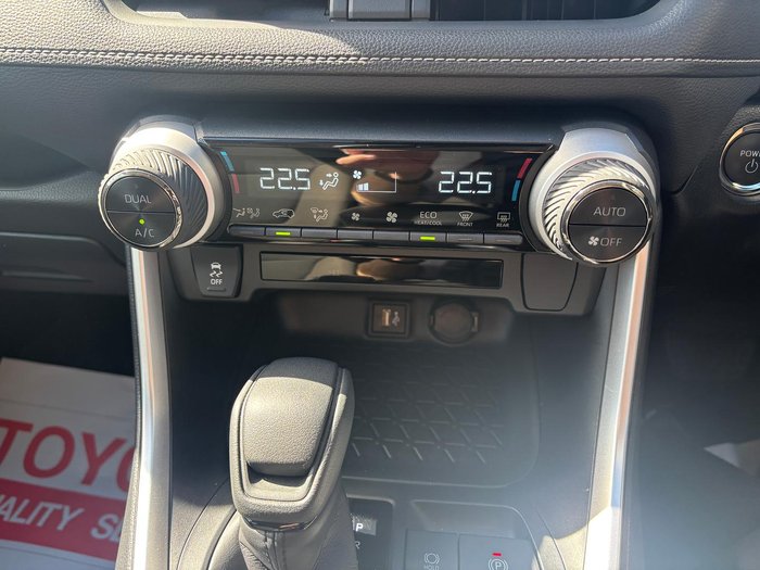 2024 Toyota RAV4 GX