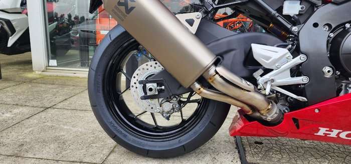 2024 Honda CBR1000RR-R SP (FIREBLADE) ABS RED